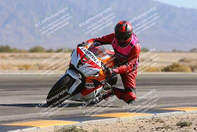 media/Nov-15-2024-CVMA Friday Practice (Fri) [[b142d29251]]/4-Group 4 and Trackday/Session 3 (Turn 15 Inside)/